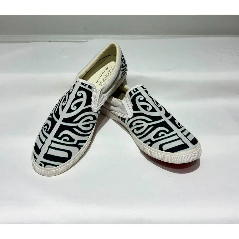 Bucketfeet Slip-On Shoes  Size 10